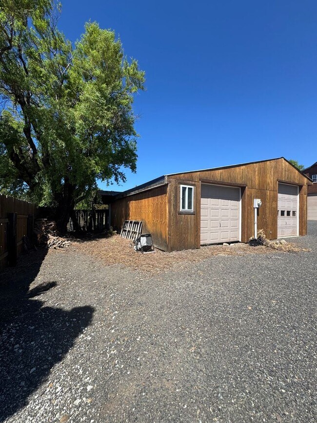 Foto del edificio - Idyllic 3bd, 2ba Retreat with Loft on 2+ A...