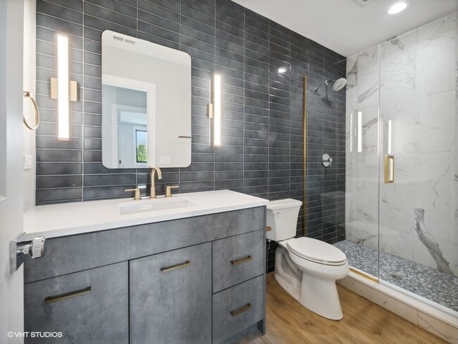 Building Photo - Clark Apartments