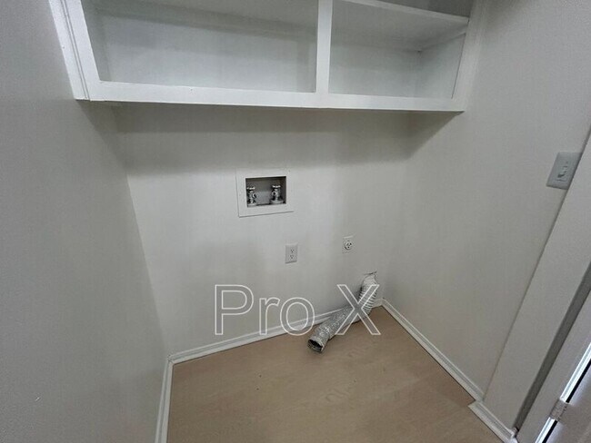 Foto del edificio - 1379 E Sequoyah Ct