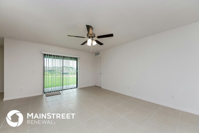 Building Photo - 1467 Swan Lake Cir