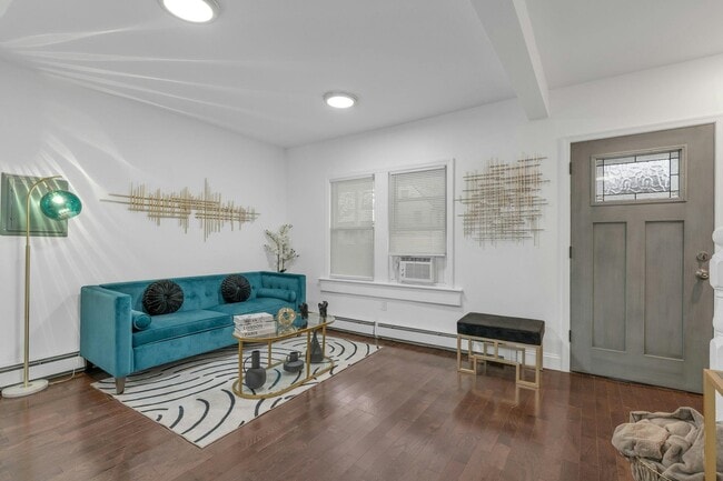 Foto del edificio - 196 2nd St