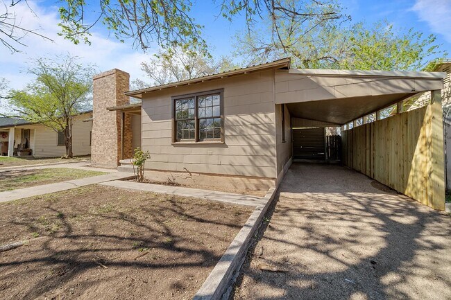 Foto del edificio - 1411 Sycamore St