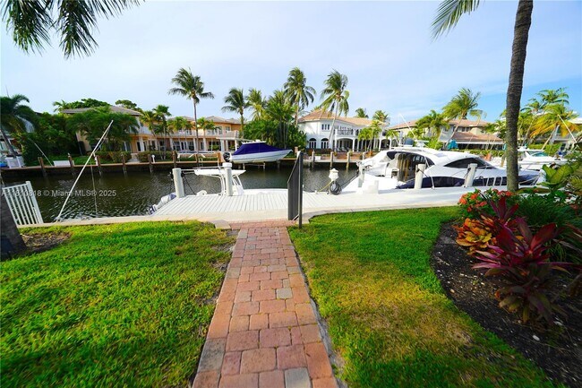 Foto del edificio - 2761 NE 22nd Ct