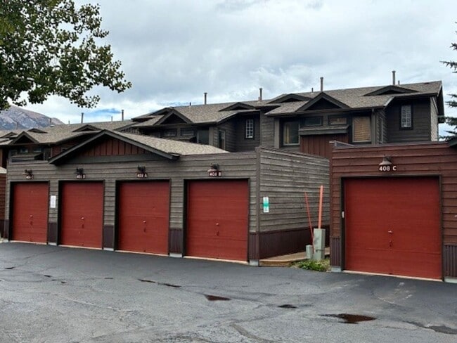 Building Photo - Winter Seasonal Rental- Frisco Bay Townhom...