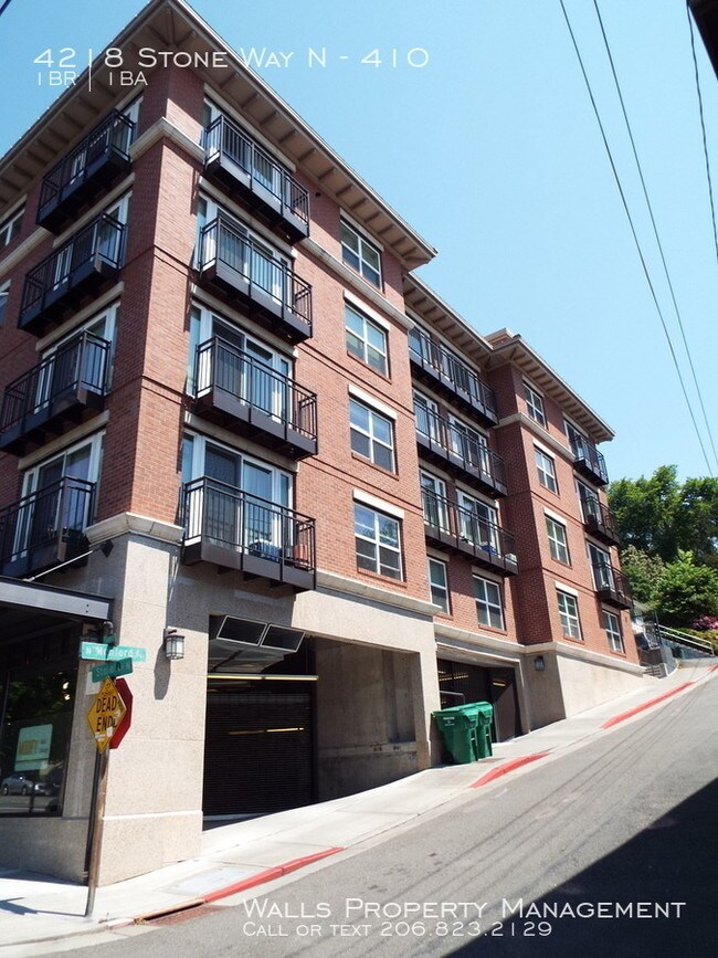 Building Photo - 4218 Stone Way N