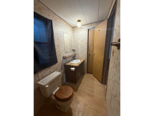 Foto del edificio - 2866 Pine Forest Rd