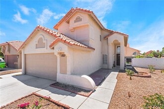 Building Photo - 2655 Par 4 Ln