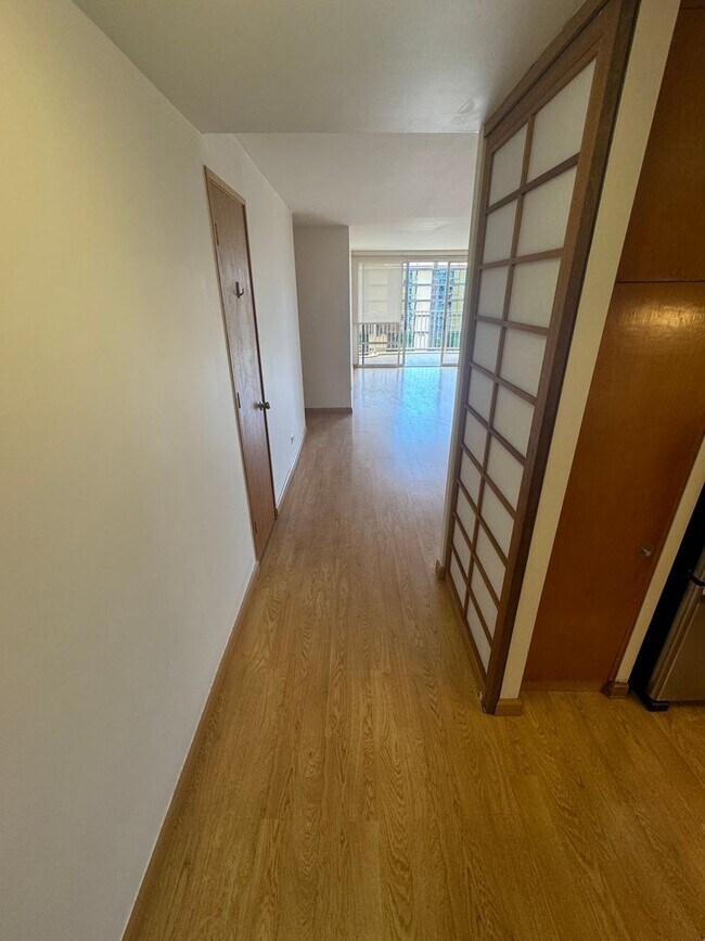 Foto del edificio - 1350 Ala Moana Blvd