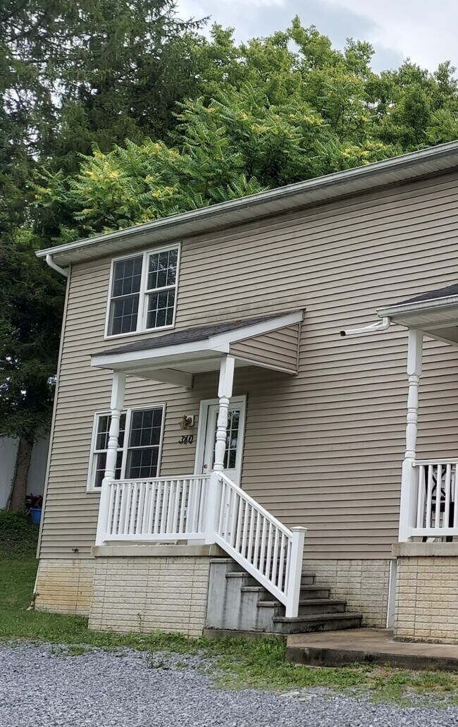 Entrada por la calle W. German. - 340 W German St