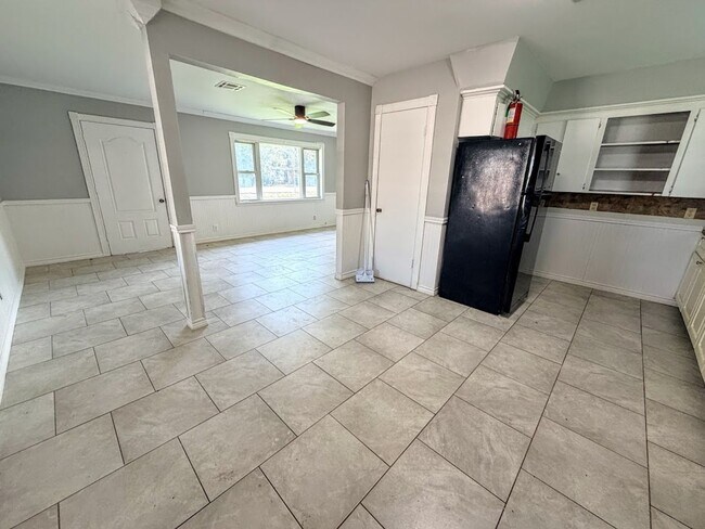 Foto del edificio - Affordable 3BR Brick Home with Carport