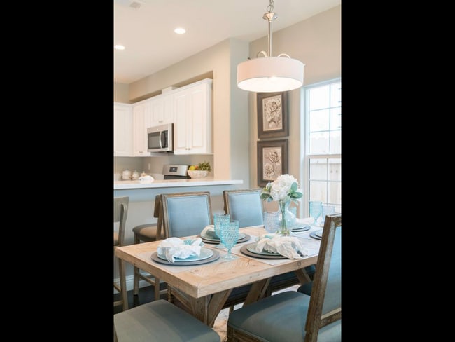 Building Photo - 271 Via Las Casitas