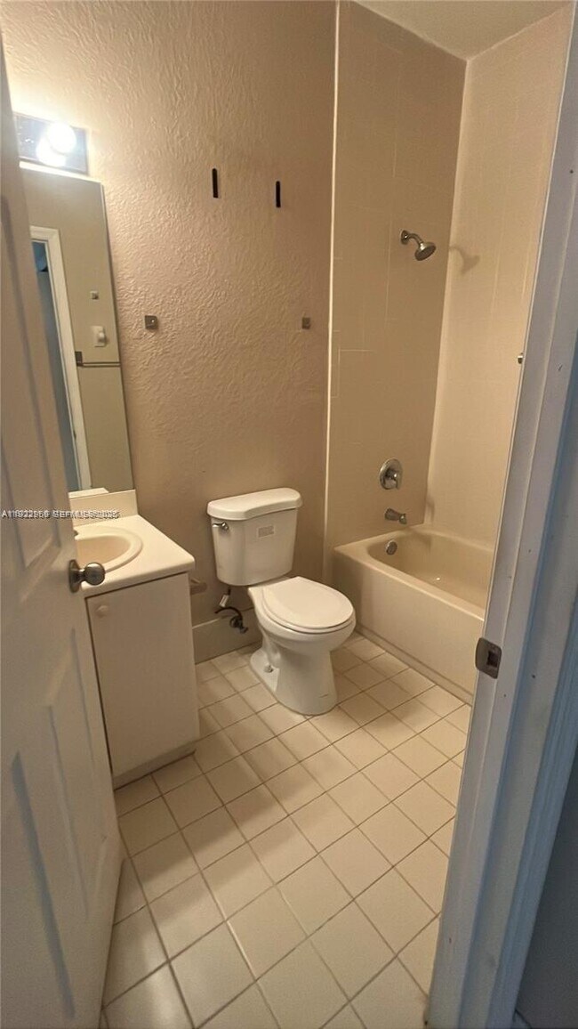 Foto del edificio - 2551 SE 16th Terrace