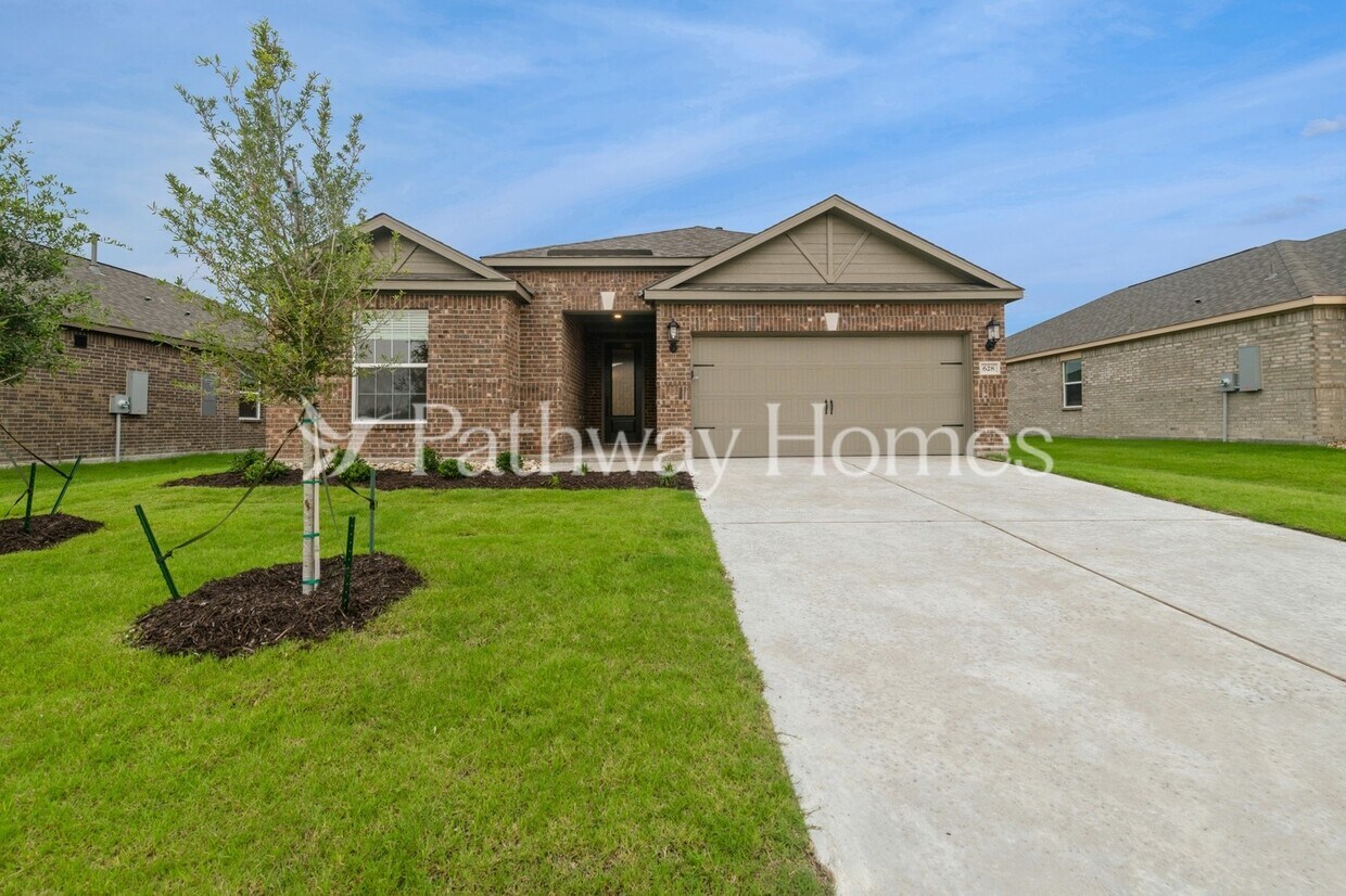 Foto principal - 628 Brookside Dr