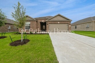 Building Photo - 628 Brookside Dr