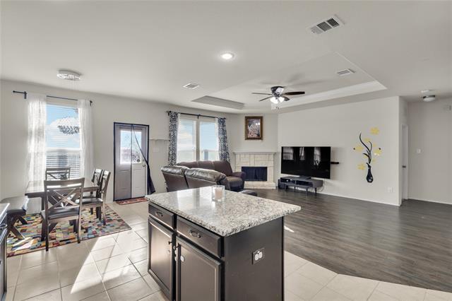 Building Photo - 8028 Larch Ln