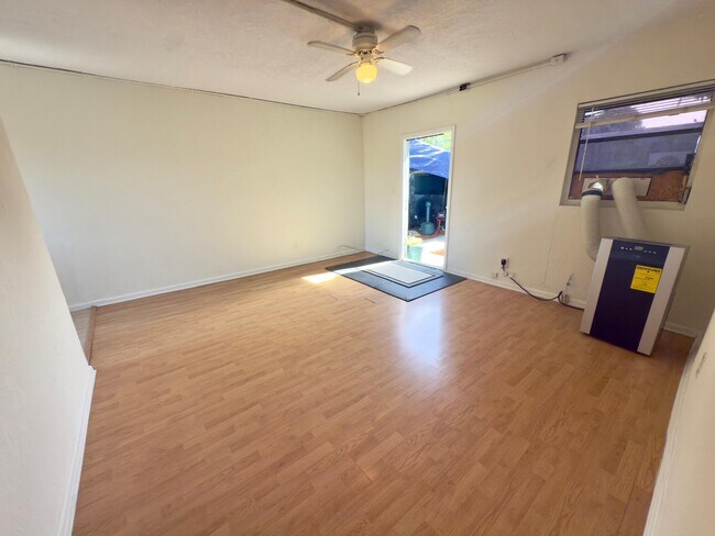 Foto del edificio - 229 NW 15th Ave