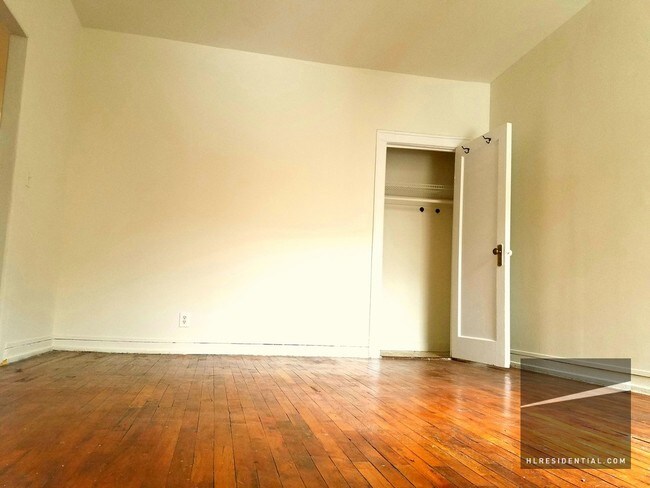 Foto del edificio - 2415 28th St