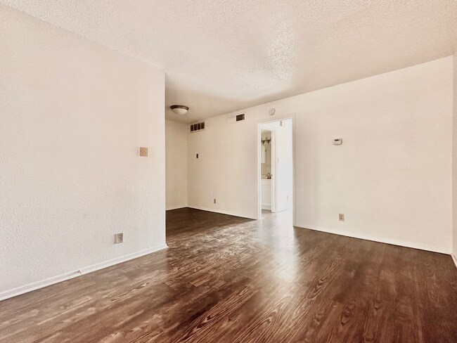 Foto del edificio - 2803 Hemphill Park