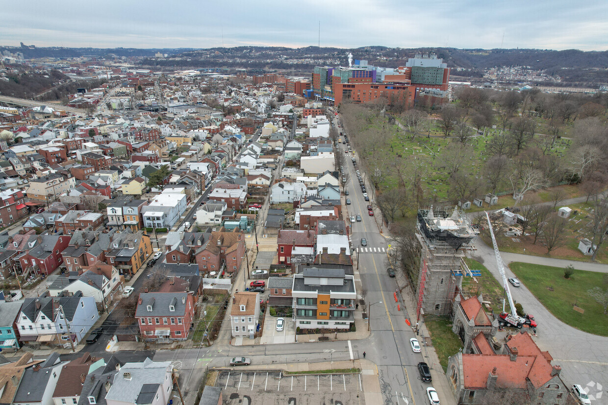 Aerial Photo - 4708-4714 Penn Ave