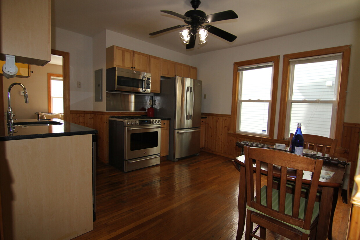 Primary Photo - 137 Marcella St