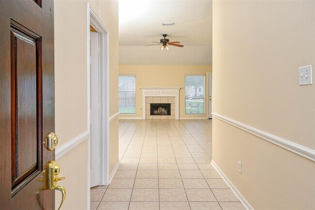 Building Photo - 20834 Normandy Forest Dr
