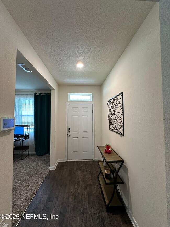 Foto del edificio - 2062 Garrison Wy