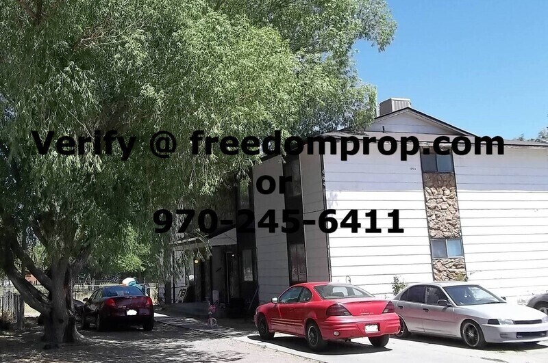 Primary Photo - 464-32 1/8 32 1/8 Rd