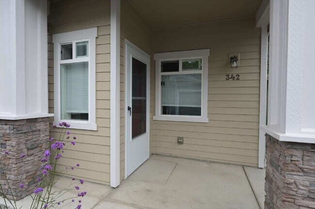 Foto del edificio - 2 bed 2 bath 2 car garage, in Sequim