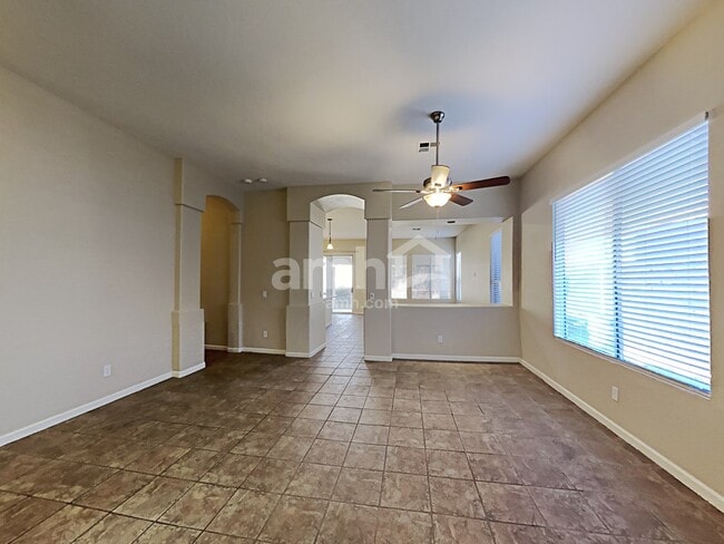 Building Photo - 15810 W Durango St