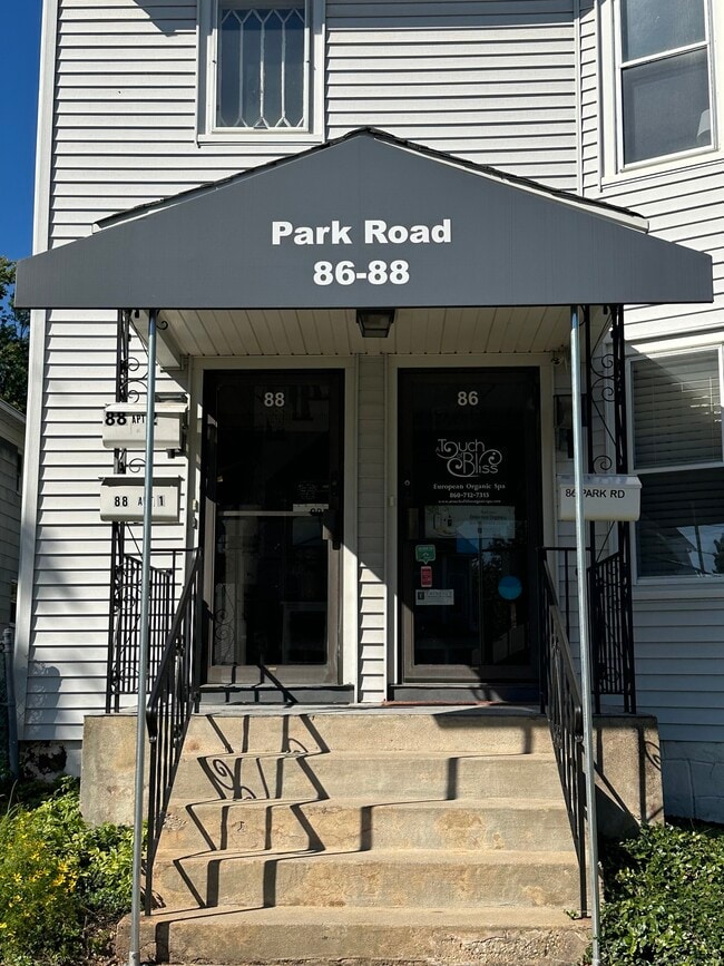 Building Photo - 86 Park Rd