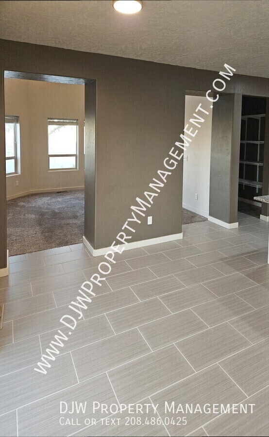 Foto del edificio - 3004 N LeBlanc Way