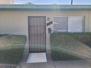 Building Photo - 4525 E Lee St