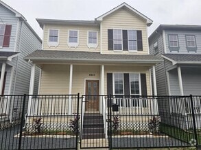 Building Photo - 4443 Spencer St