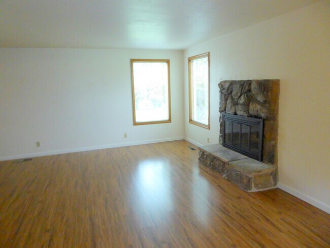 Foto del edificio - 5248 Baxter Ct SE