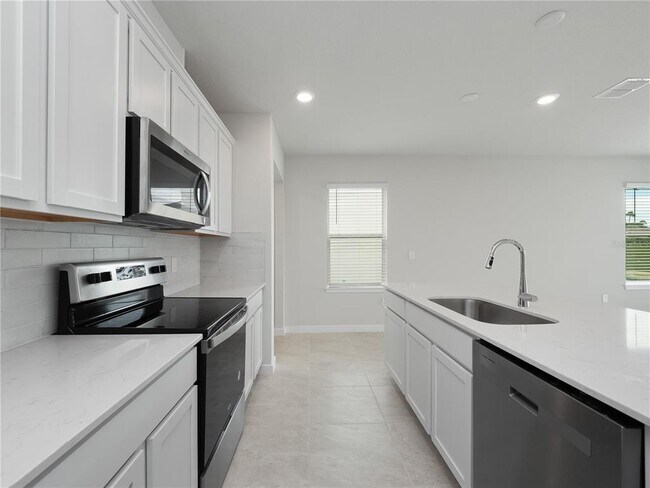 Building Photo - 2214 Lovely Ln