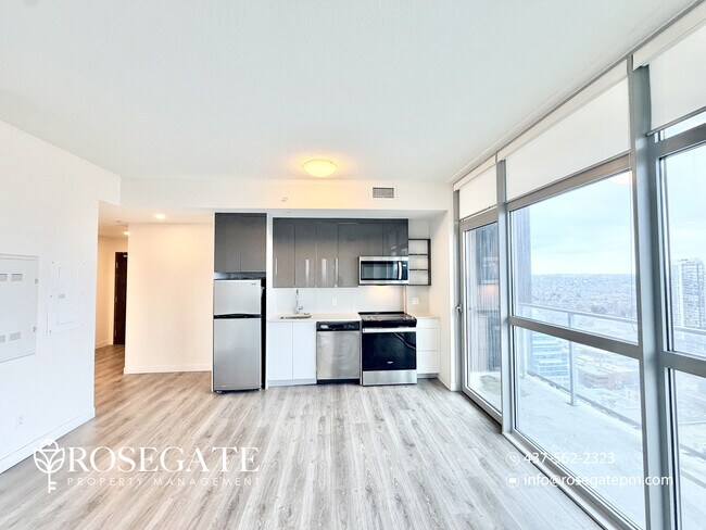 Photo du bâtiment - All-Inclusive 2-Bedroom Corner Condo with Balcony & Parking – Kitchener