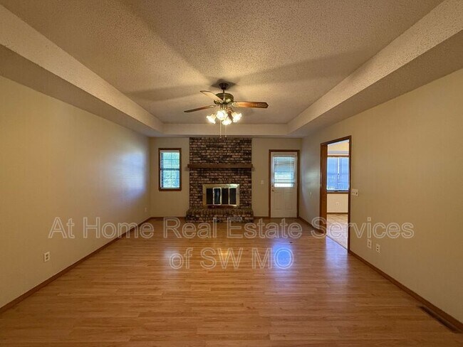 Foto del edificio - 211 Northview Rd