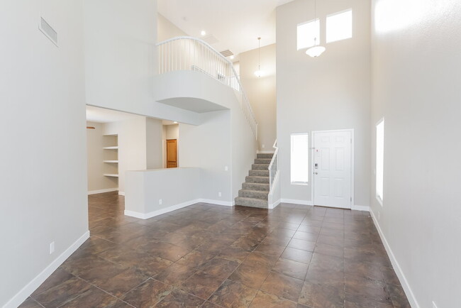 Building Photo - 8648 Country Crossings St