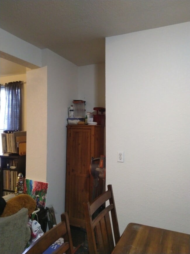 Niche for pantry - 2851 Wilson St