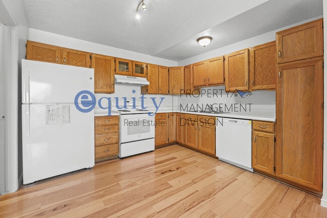 Building Photo - 8040 Copperfield Pl