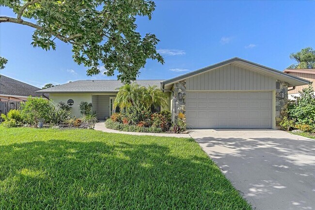 Building Photo - 4814 Country Oaks Blvd