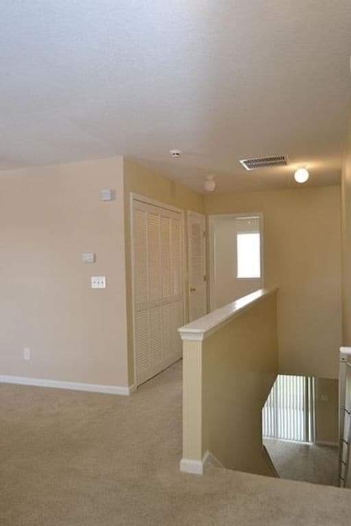 Foto del edificio - 2325 Sunset Bluff Drive