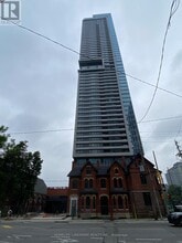 Building Photo - 609 Sherbourne St