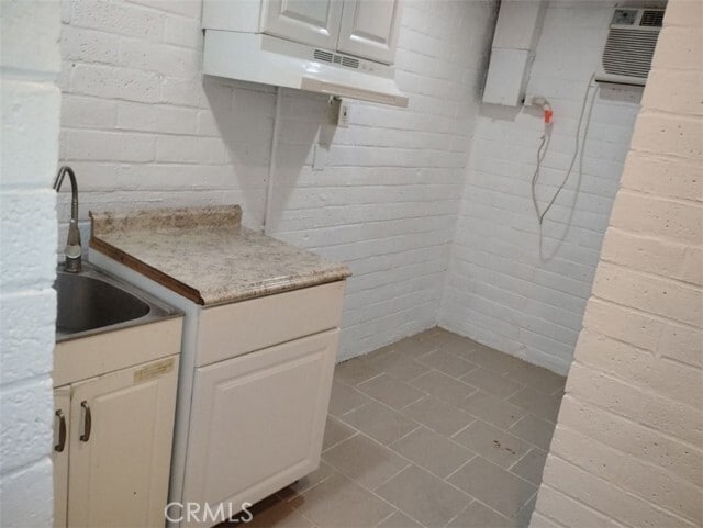 Building Photo - 12041 Sierra Way