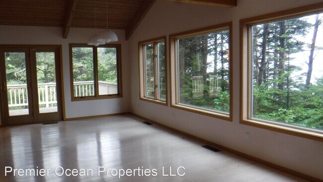 Building Photo - 3 br, 2 bath House - 31770 Chantrelle Lane