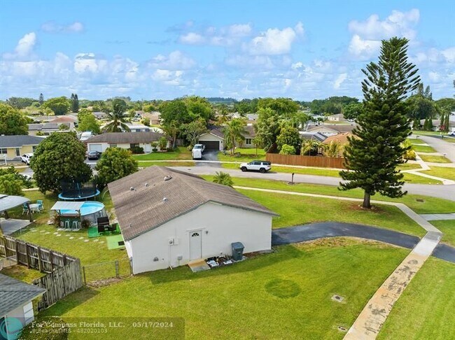 Foto del edificio - 9708 Alaska Cir