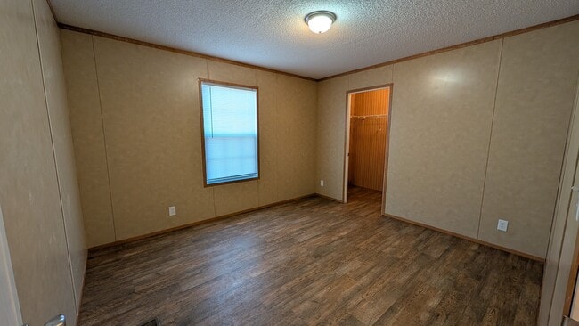 Building Photo - 4804 Saint Andrews Chu Rd