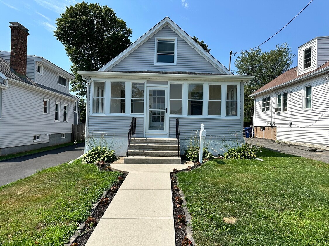 Foto principal - 128 Grove Pl