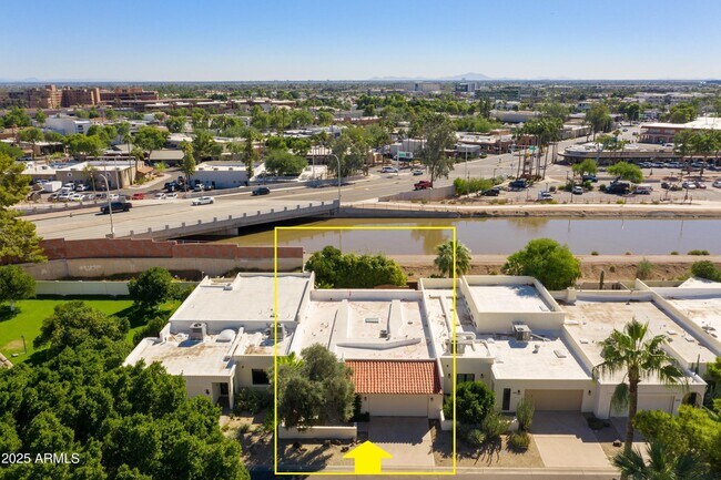 Foto del edificio - 6953 E Lafayette Blvd