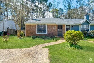 Building Photo - 2057 Victory Garden Ln